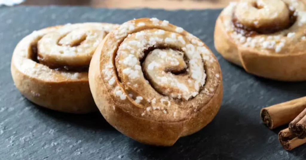 Dunkin Donuts Coffee Roll