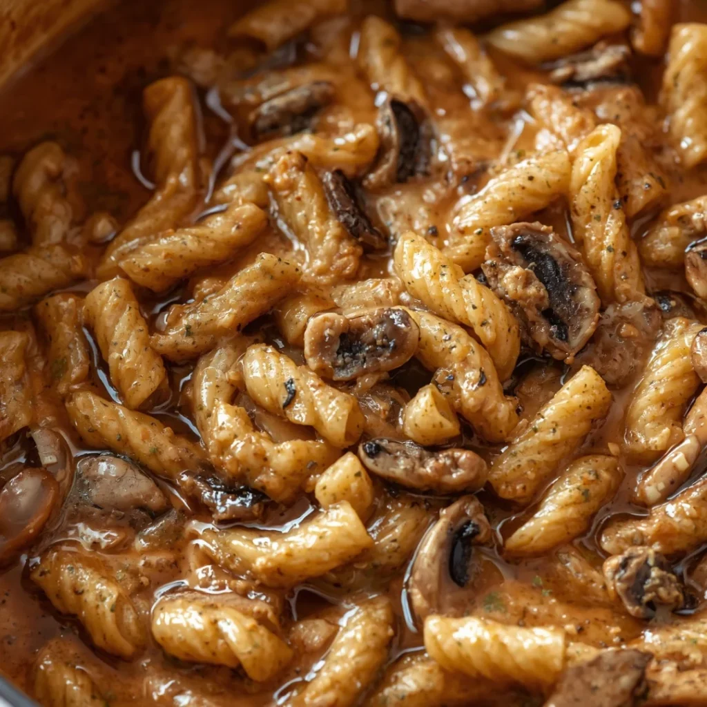 One Pot Creamy Mushroom Pasta