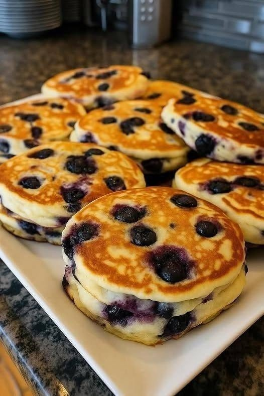 Easy Blueberry Protein Pancakes