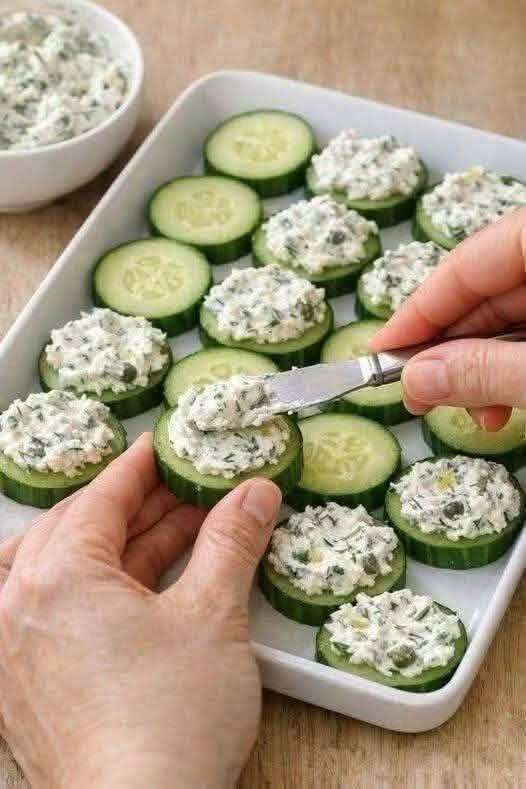 Creamy Herbed Cheese Cucumber Bites