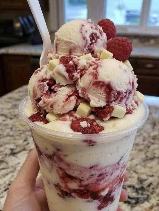 High-Protein, Low-Carb Raspberry White Chocolate Cheesecake Ice Cream