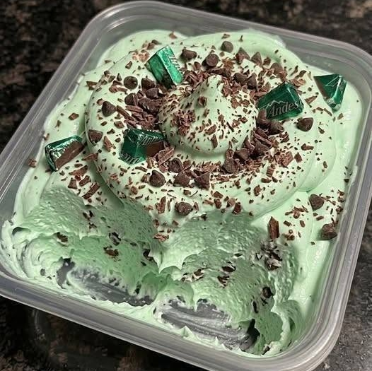 No-Bake Mint Chocolate Chip Protein Fluff